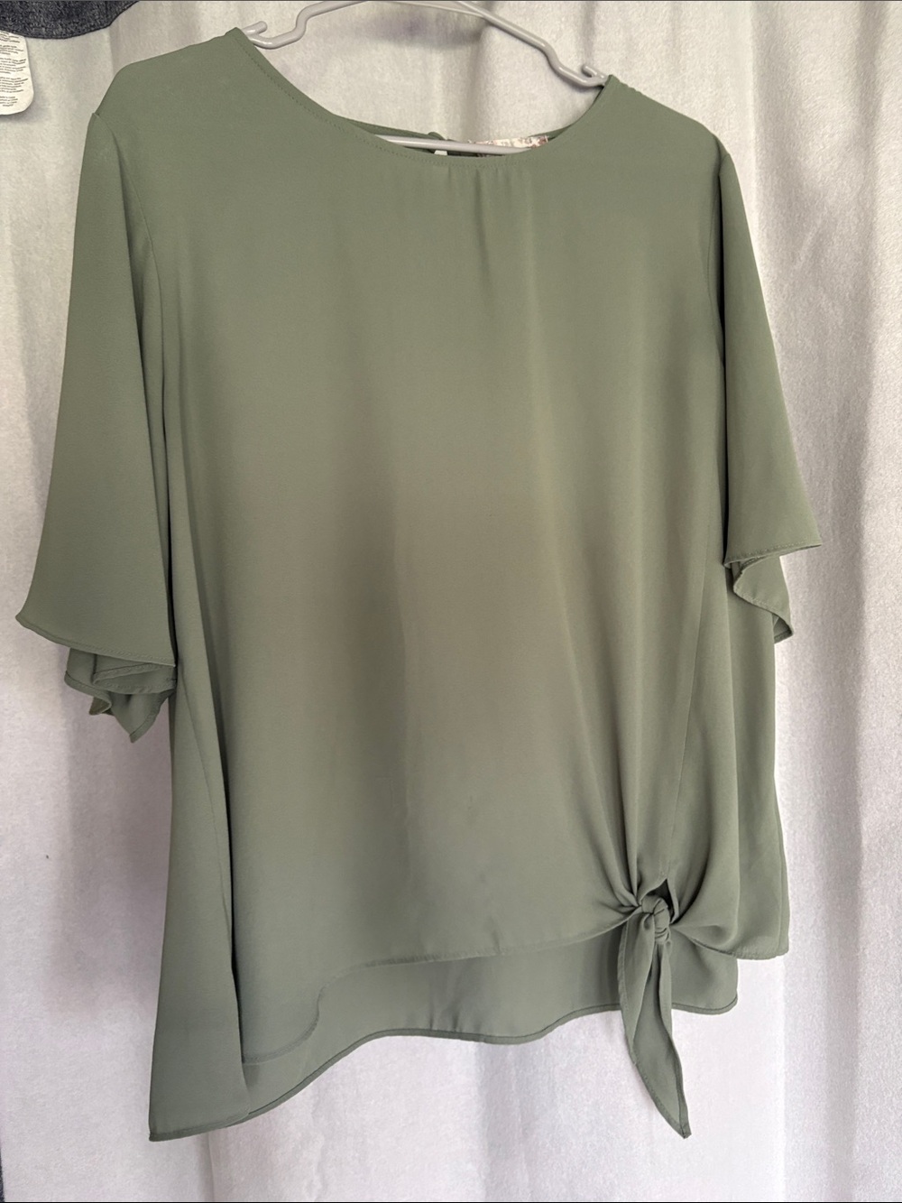 Pink Rose Sage Green Tie-Knot Short Sleeve Blouse